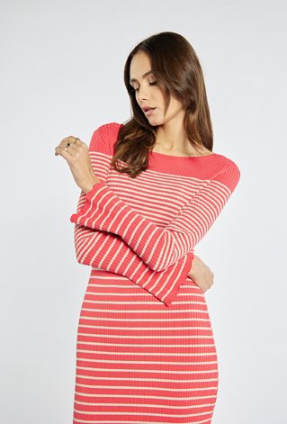 Dopasowana sukienka z wiskozy