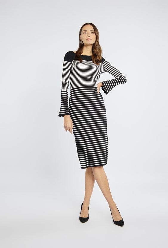 Dopasowana sukienka z wiskozy