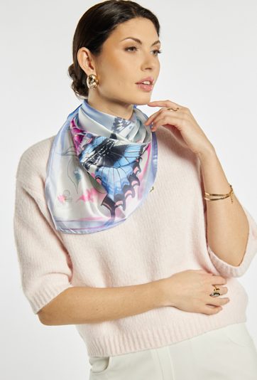 Apaszka z wzorem motyla