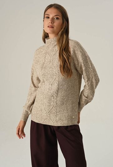 Sweter z metaliczną nicią