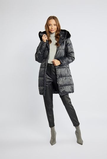 Płaszcz damski z kapturem