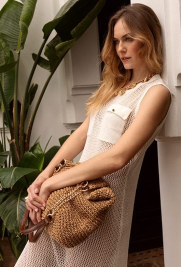 Długi sweter z siateczki