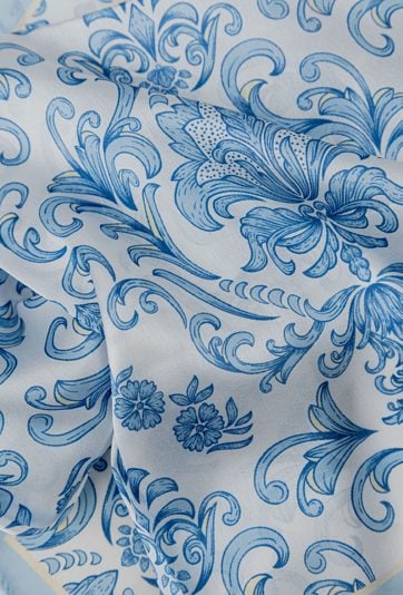 Błękitna apaszka damska