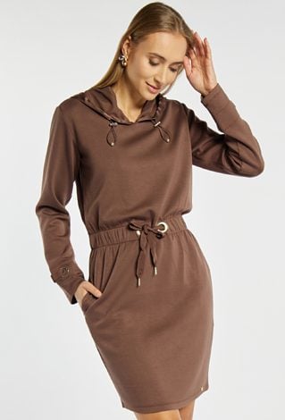 Sportowa sukienka z kapturem