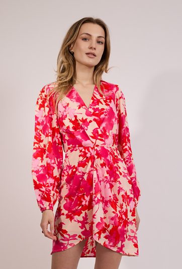 Wzorzysta sukienka mini