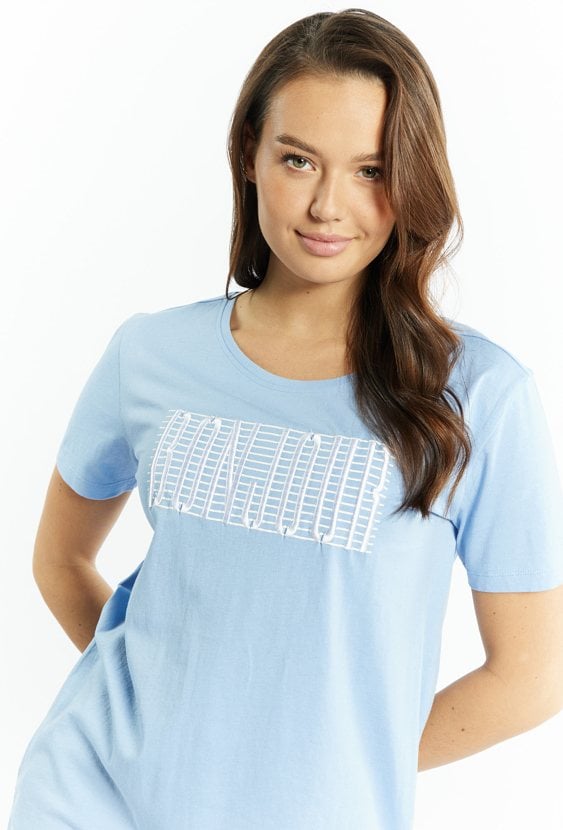 T-shirt damski o swobodnym kroju