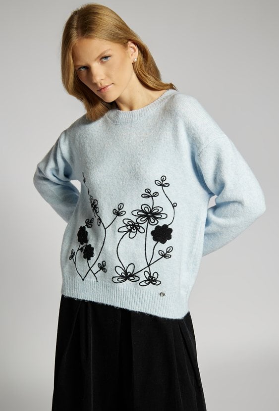 Sweter ze wzorem