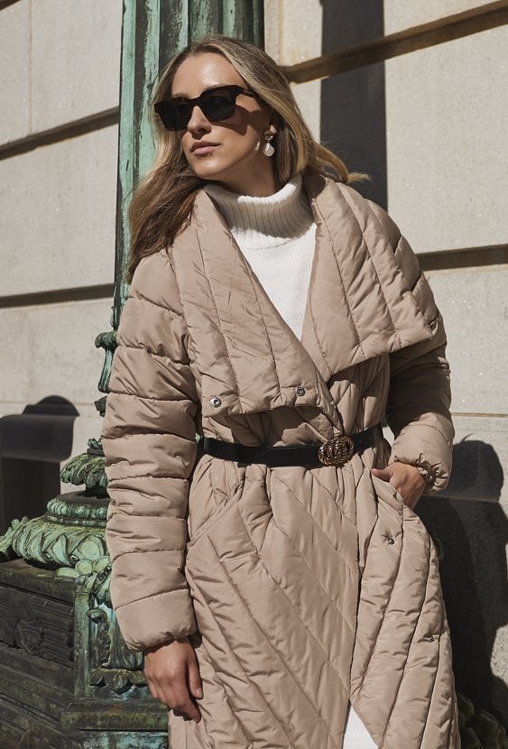 Pikowana kurtka z dużym kołnierzem