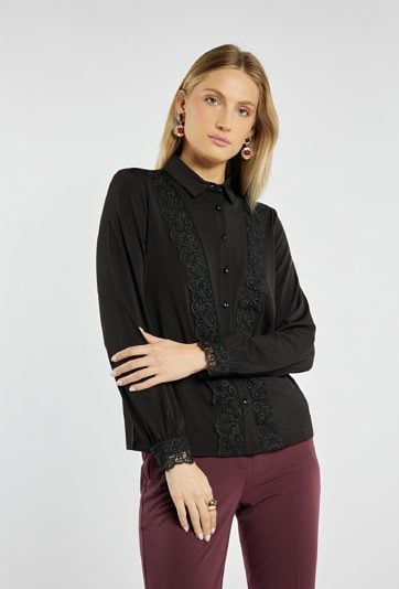 Koszula z elementem koronki