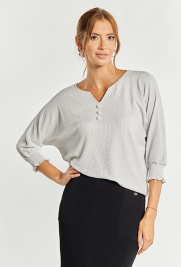 Bluzka damska z ozdobnymi guzikami