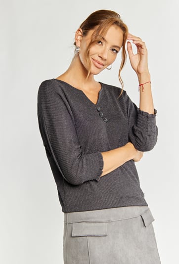 Bluzka damska z ozdobnymi guzikami