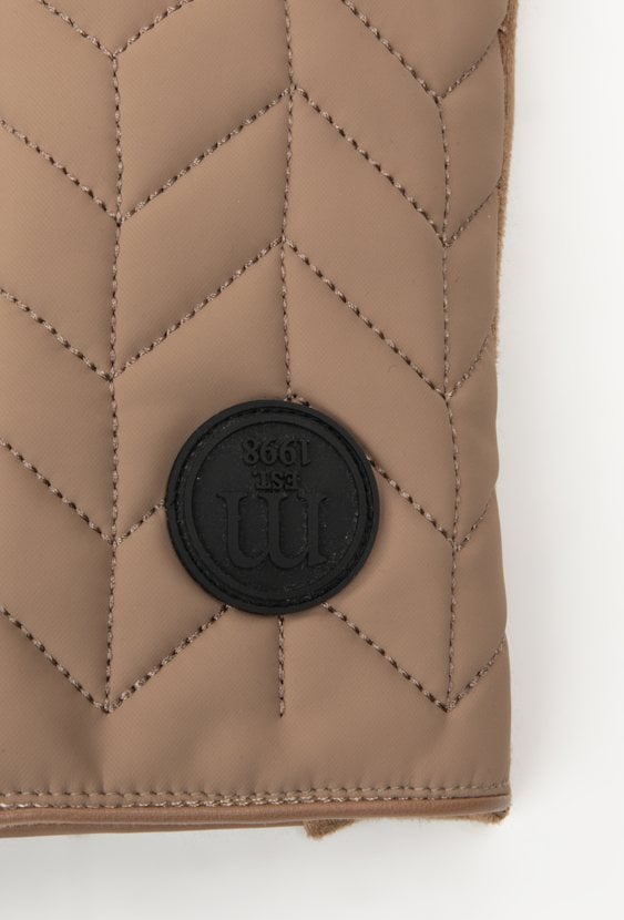 Rękawiczki z ozdobnym szyciem