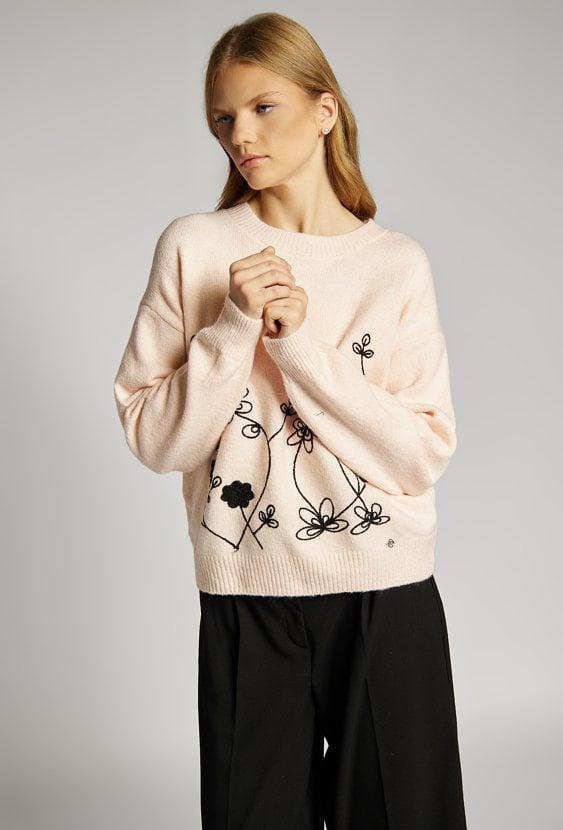 Sweter ze wzorem