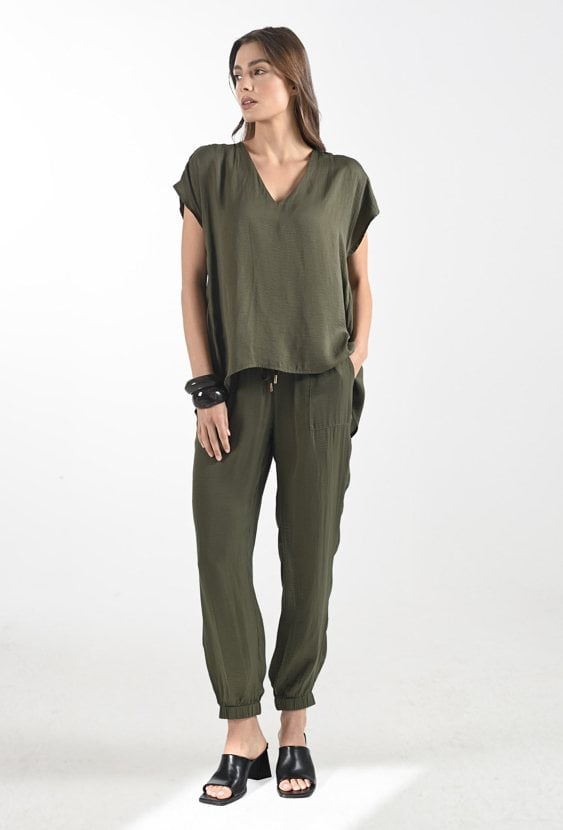 Stylowe spodnie o luźnym kroju