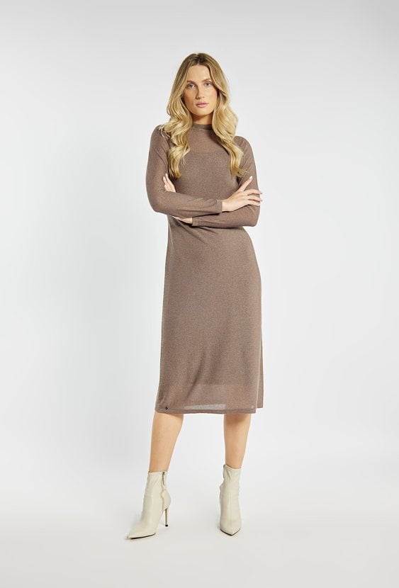 Sukienki midi z półgolfem