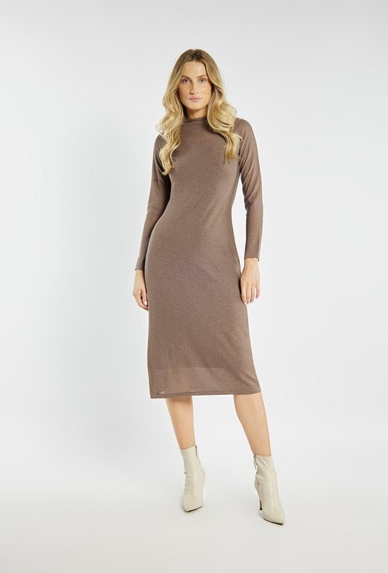 Sukienki midi z półgolfem