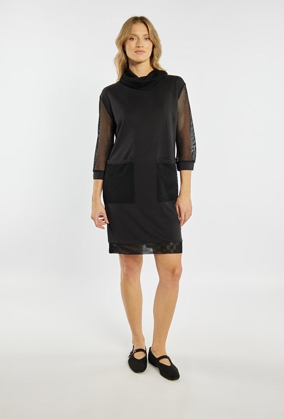 Czarna sukienka z siateczką