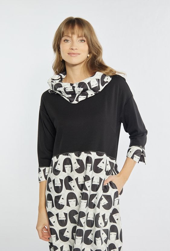 Sukienka z kieszeniami