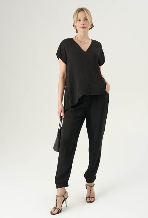 Stylowe spodnie o luźnym kroju