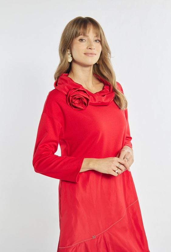 Sukienka z kieszeniami