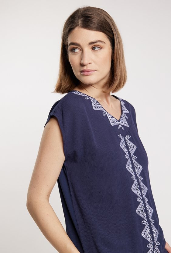 Bluzka damska z ciekawym wzorem