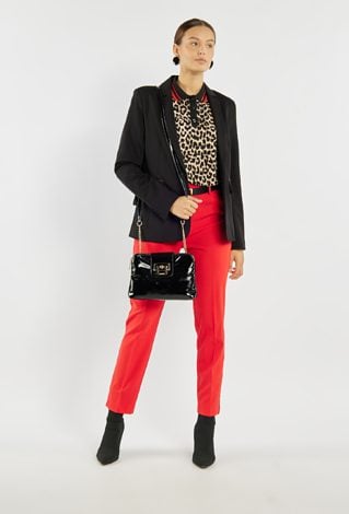 Mała torebka z paskiem