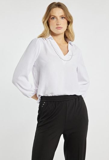 Elegancka bluzka z łańcuszkiem