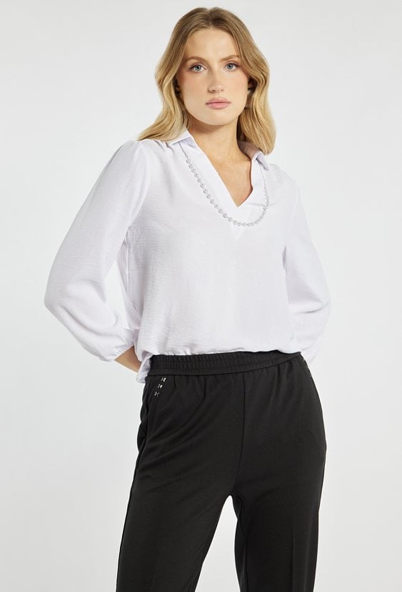 Elegancka bluzka z łańcuszkiem