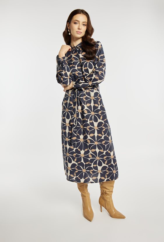 Sukienka midi z kołnierzem