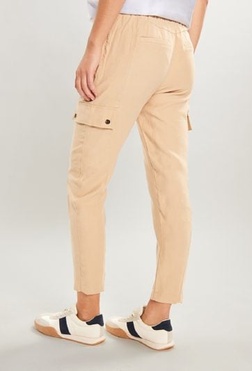 Materiałowe spodnie damskie