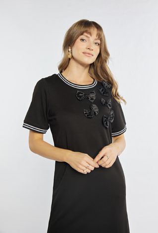 Sukienka z kokardkami