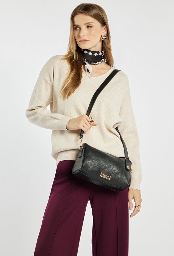 Torebka z odpinanym paskiem