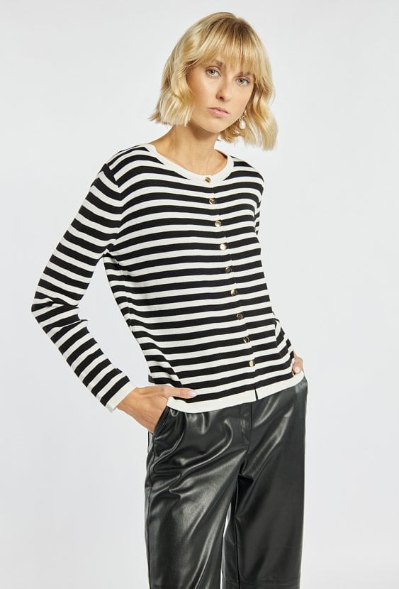 Klasyczny sweter w paski