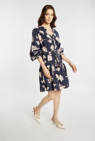 Sukienka z falbanką