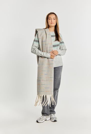 Damski szalik z frędzlami