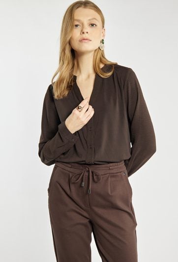 Koszula z dekoltem V