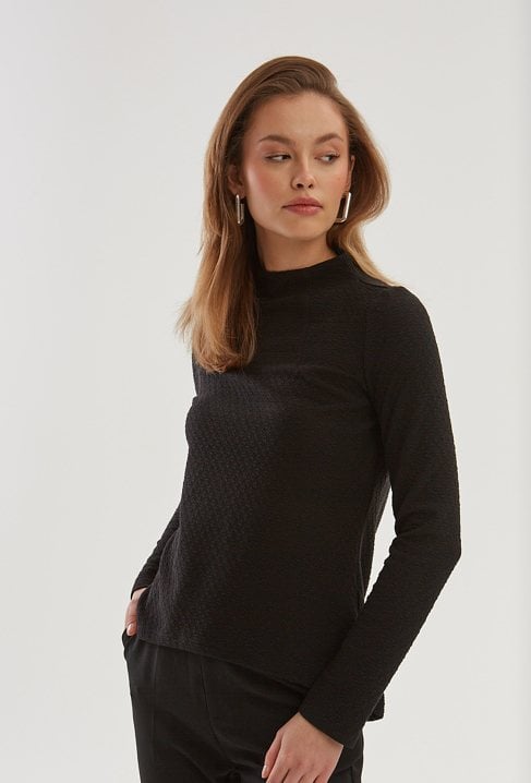 Bluzka ze strukturalnej tkaniny