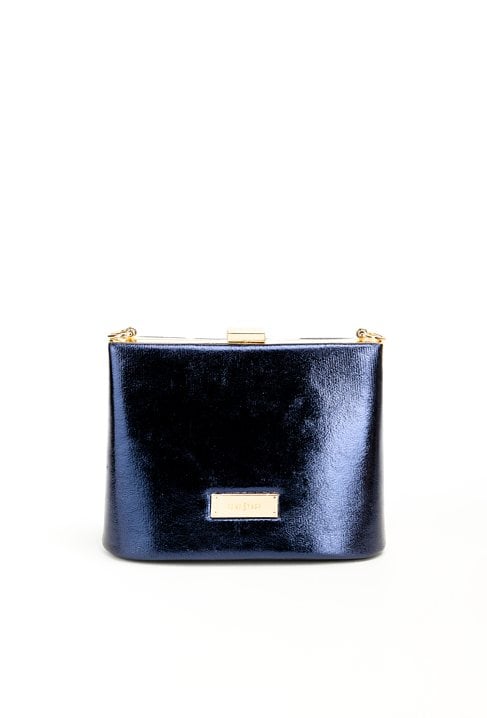 Kuferek z delikatnym połyskiem