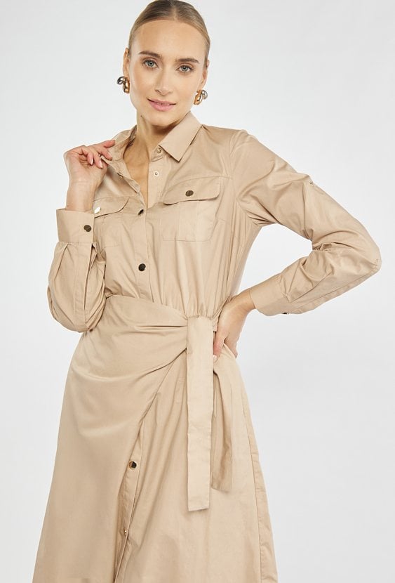 Sukienka o koszulowym kroju