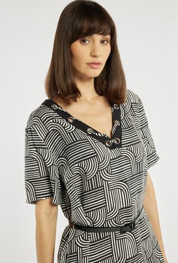 Wzorzysta sukienka