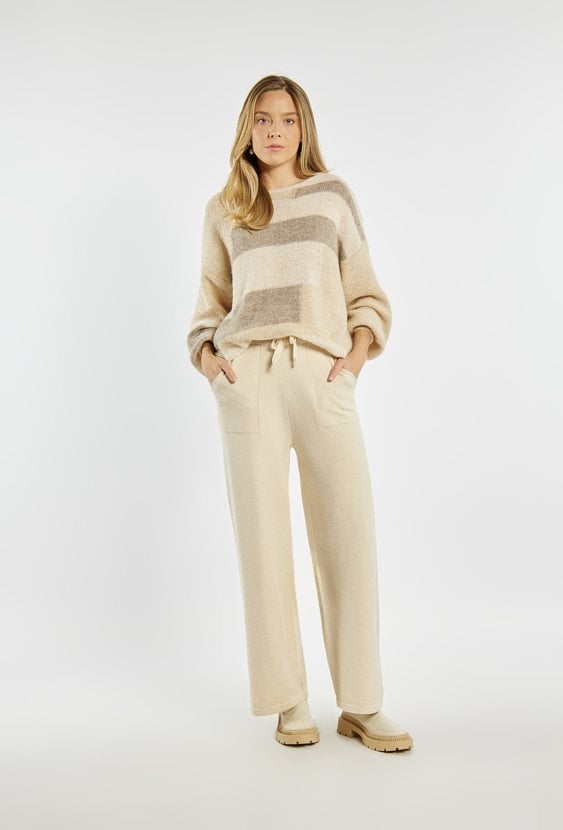 Luźne spodnie z wiązaniem