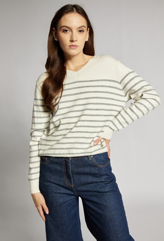 Sweter w paski