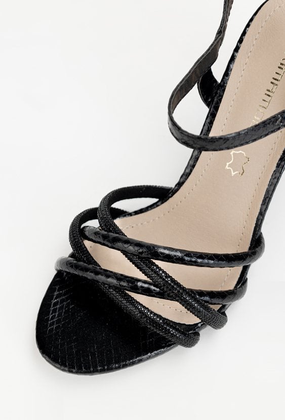 Czarne sandały MIRELLA