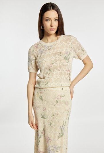 Ażurowy sweter z wzorem