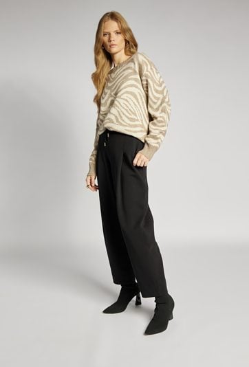 Wzorzysty sweter