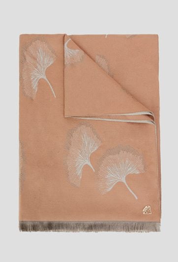 Szal damski z subtelnym wzorem w liście