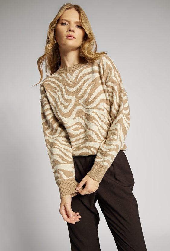 Wzorzysty sweter