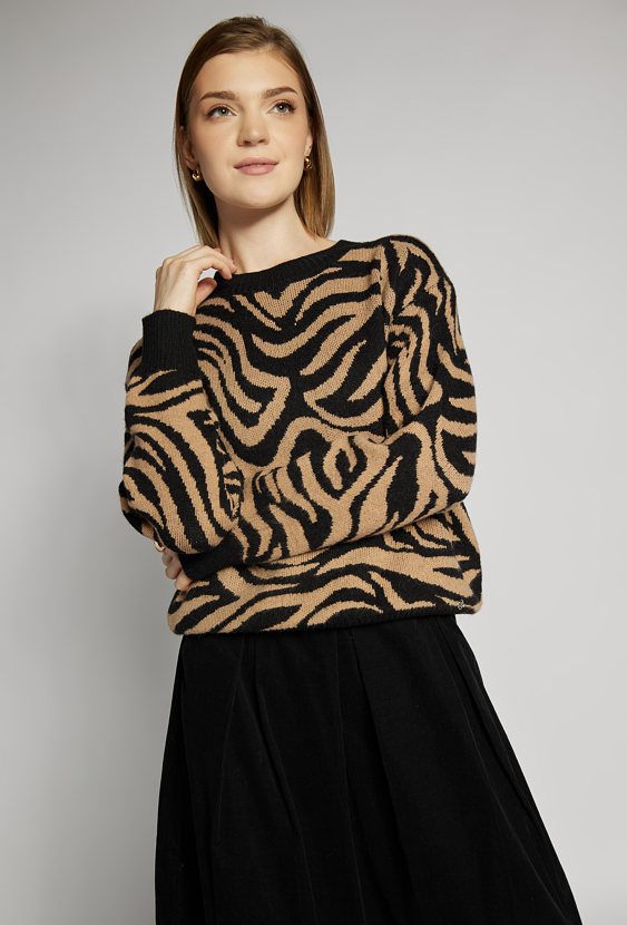 Wzorzysty sweter