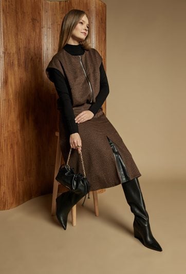 Spódnica w drobną, elegancką kratę