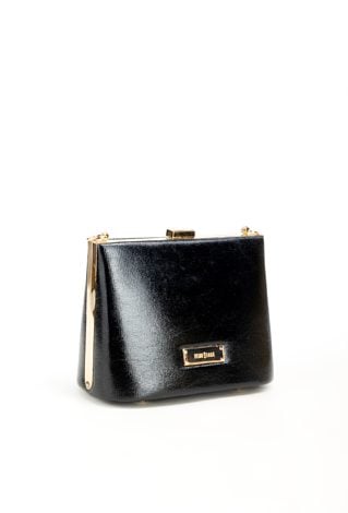 Kuferek z delikatnym połyskiem